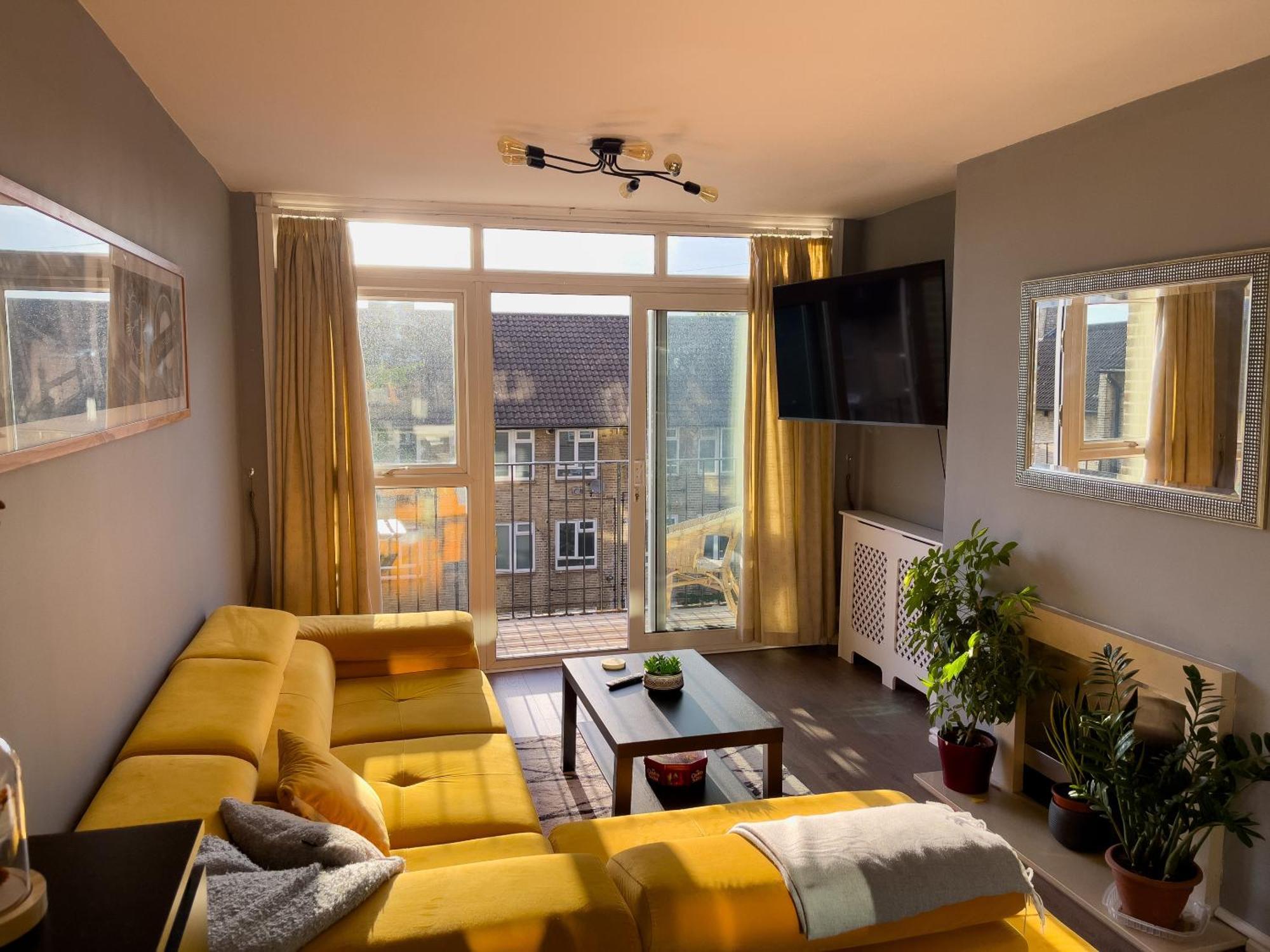 Beautiful 3-Bed Apartment At Swiss Cottage 伦敦 外观 照片